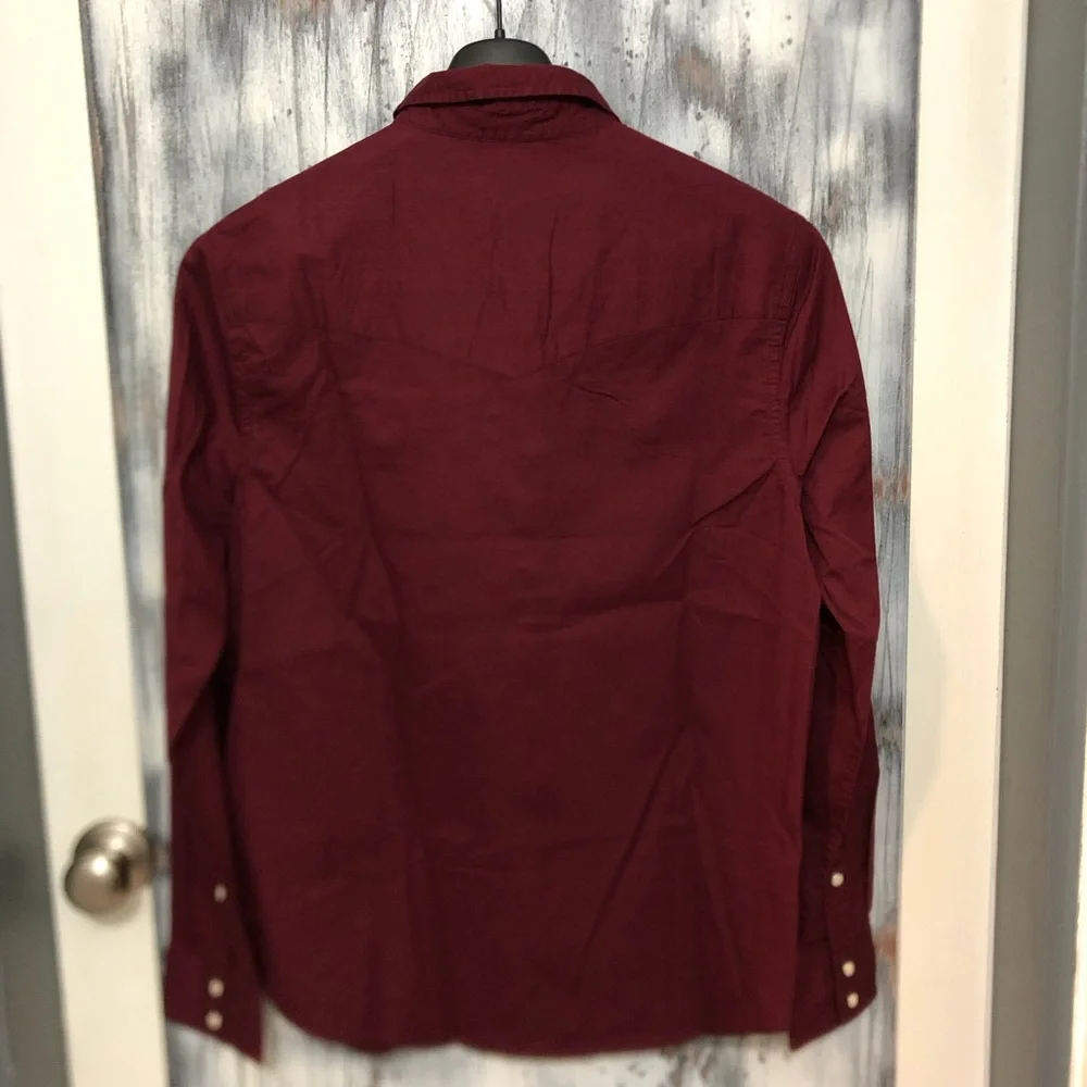 True Religion Western Embroidery Mens L/S Snap Button Down Shirt Zinfandel